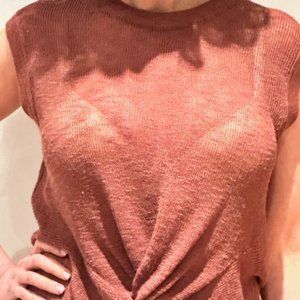 WOMEN TOP